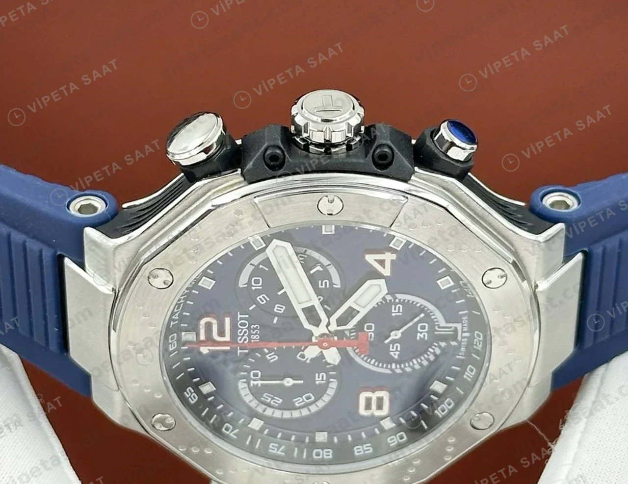 Tissot PRS 516 Mavi Kronograf Kauçuk Pilot Eta Saat detay görünüm