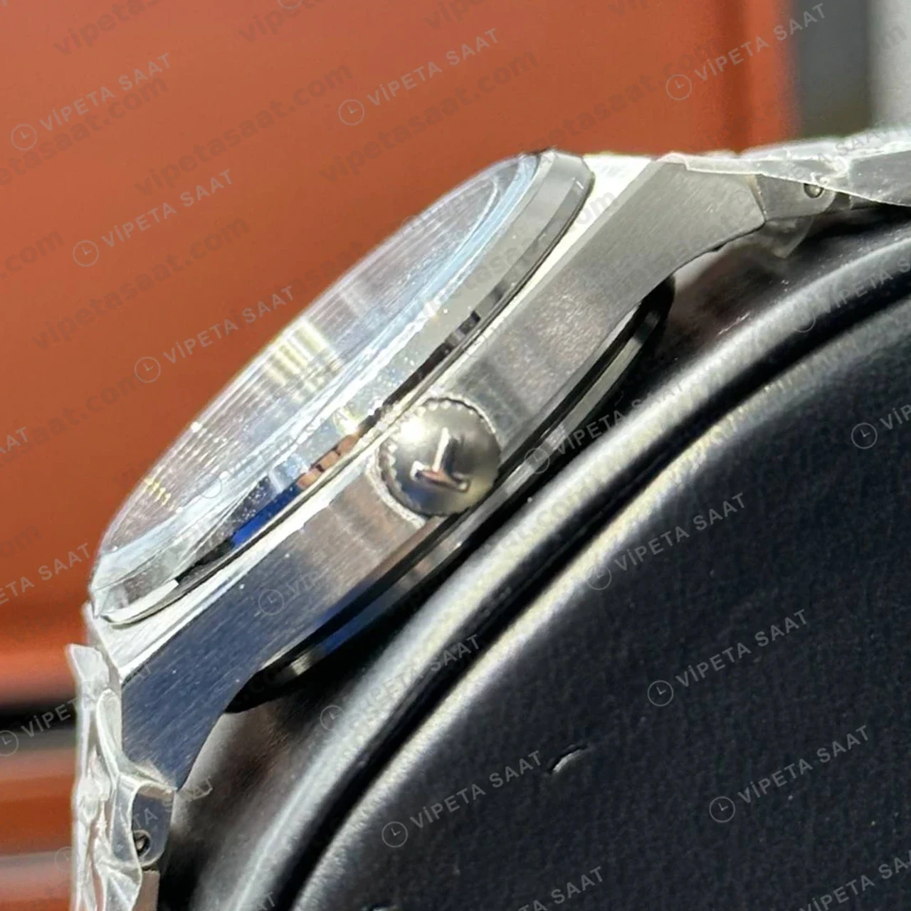 Tissot PRX Gümüş Çelik Kordon Eta Saat yan profil