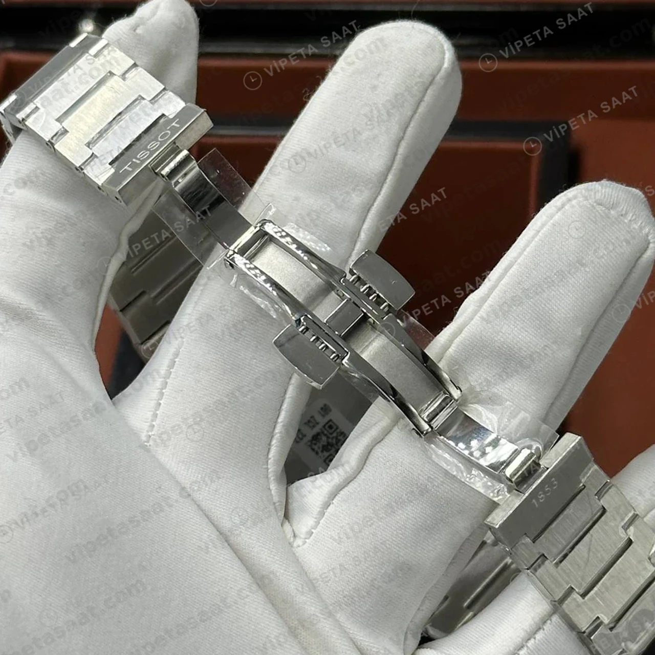 Tissot PRX Gümüş Çelik Kordon Eta Saat detay görünüm