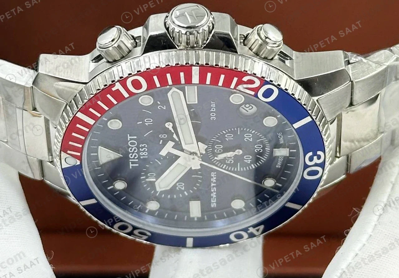Tissot Seastar Mavi Kronograf Çelik Pepsi Bezel Eta Saat kadran detayı