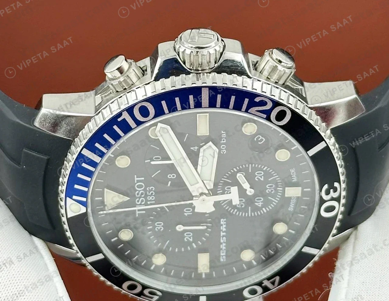 Tissot Seastar Mavi Kronograf Kauçuk Gece Eta Saat detay görünüm