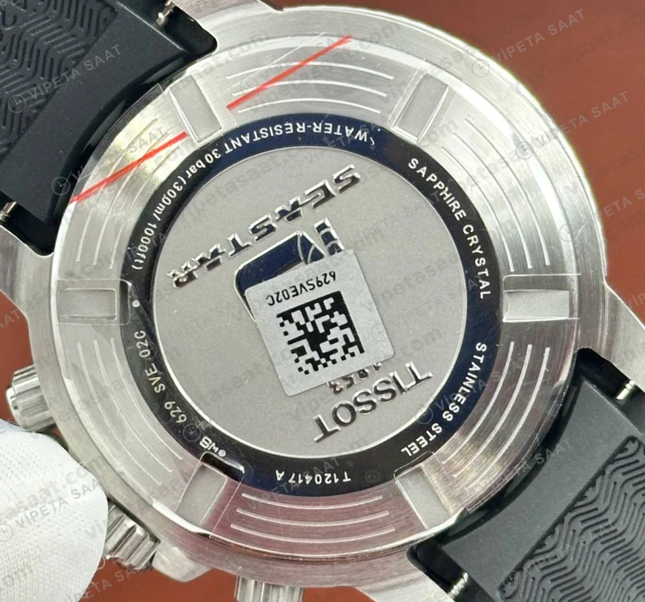 Tissot Seastar Siyah Kırmızı Kronograf Kauçuk Eta Saat kordon detayı