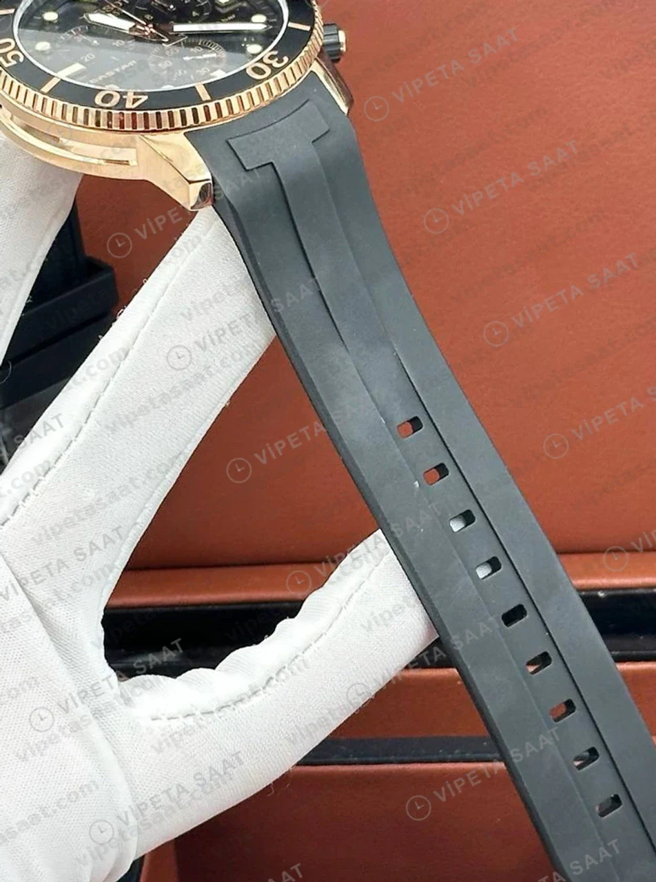 Tissot Seastar Siyah Kronograf Altın Bezel Kauçuk Eta Saat profil