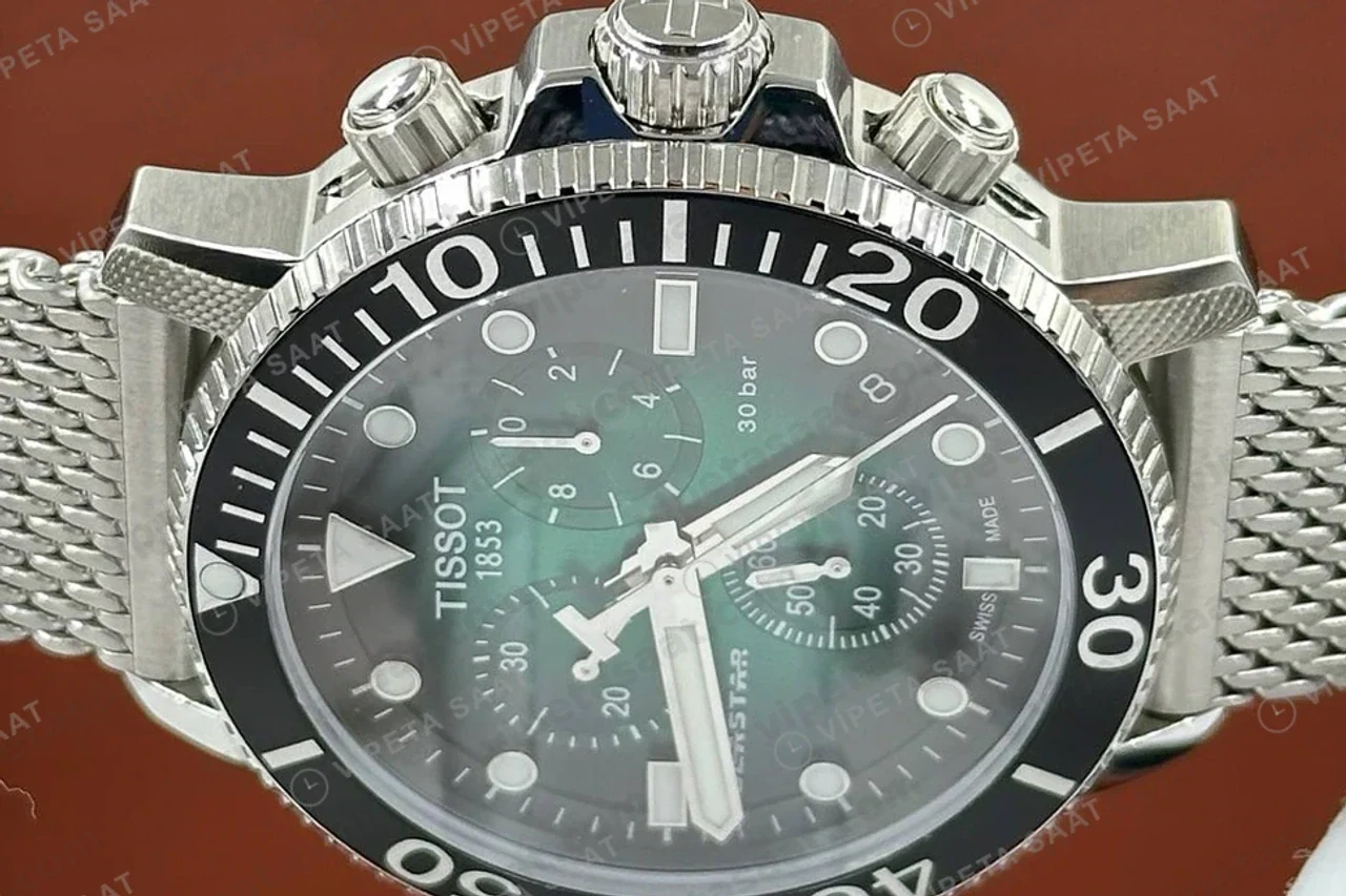 Tissot Seastar Siyah Kronograf Hasır Kordon Eta Saat kadran detayı