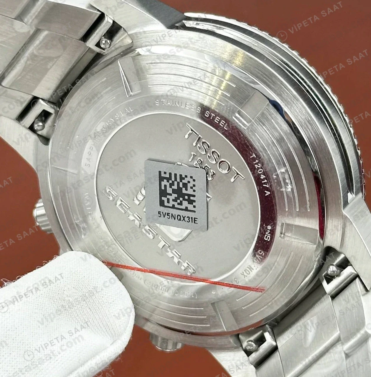 Tissot Seastar Siyah Kronograf Kırmızı Bezel Bileklik Eta Saat kordon detayı