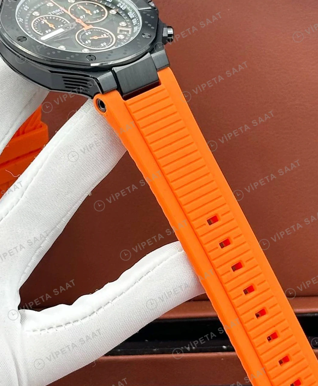 Tissot T-Race Siyah Kronograf Turuncu Kauçuk Gece Super Clone ETA Saat detay 5