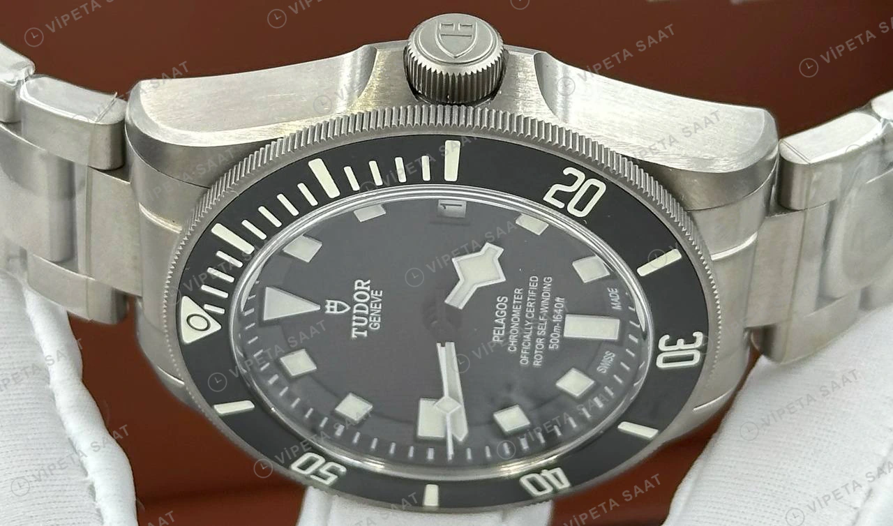Tudor Pelagos Siyah Kadran Çelik Parlak Super Clone ETA Eta Saat detay 6