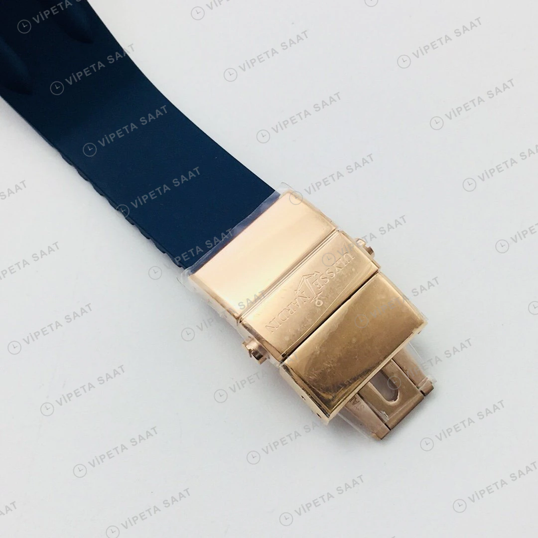 Ulysse Nardin El Toro GMT Perpetual Beyaz Kadran Mavi Bezel Rose Gold Kauçuk 43mm Super Clone ETA Eta Saat detay 4