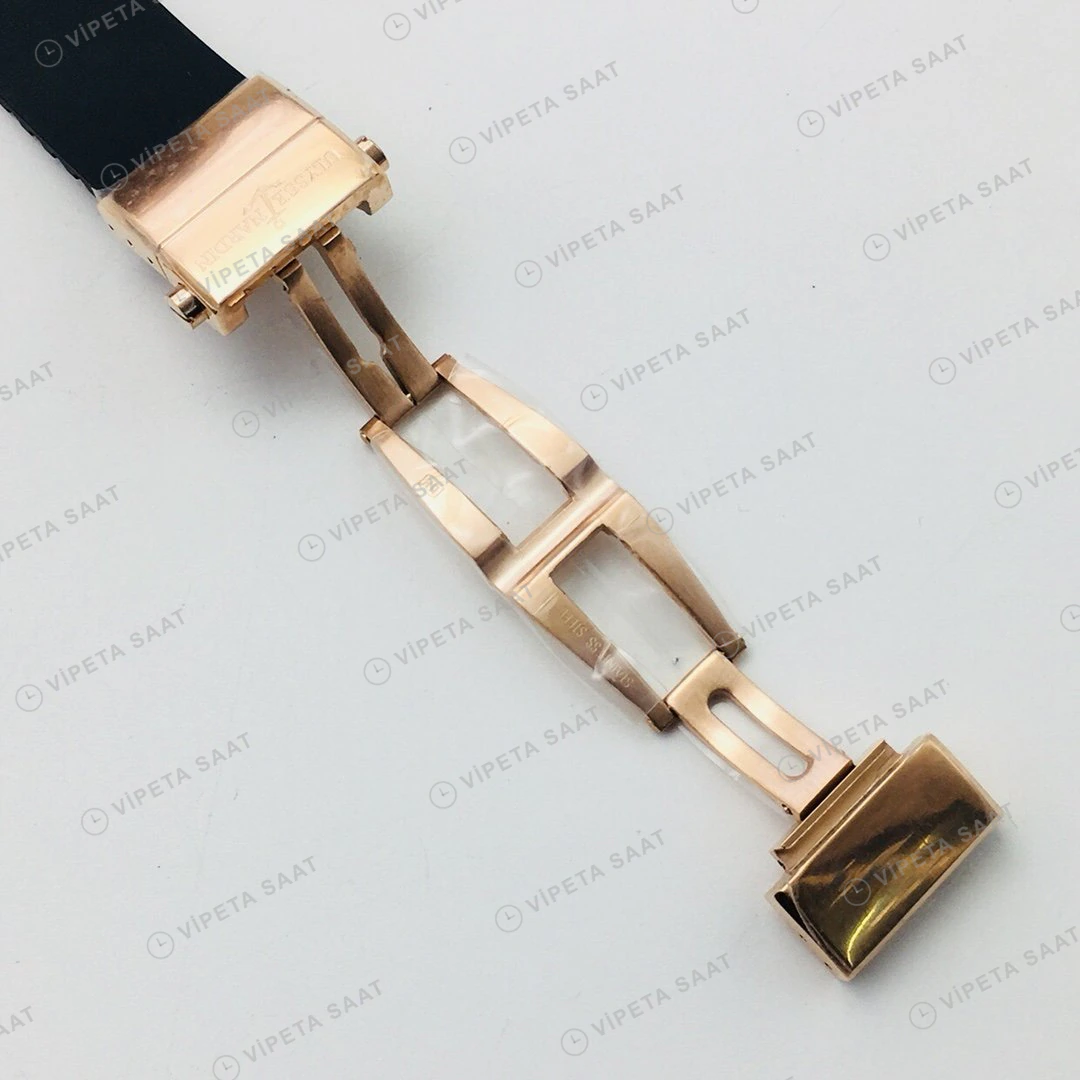 Ulysse Nardin El Toro GMT Perpetual Siyah Kadran Rose Gold Kauçuk 43mm Super Clone ETA Eta Saat karşıdan görünüm