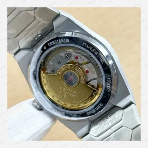 Vacheron Constantin 41 mm Overseas Mavi Kadran Çelik Saf Super Clone ETA Eta Saat karşıdan görünüm