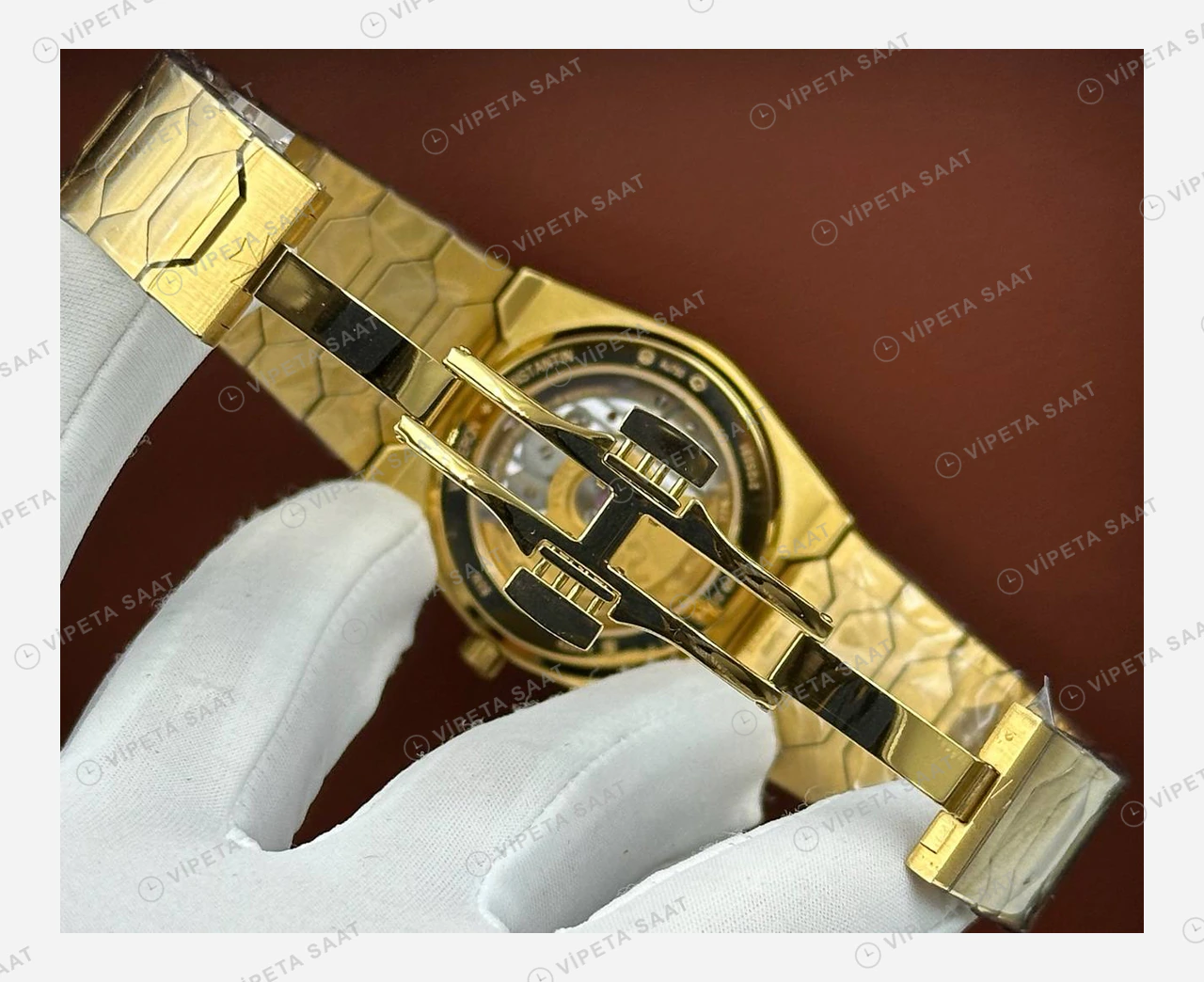 Vacheron Constantin 41 mm Overseas Siyah Kadran Altın Super Clone ETA Eta Saat detay 3