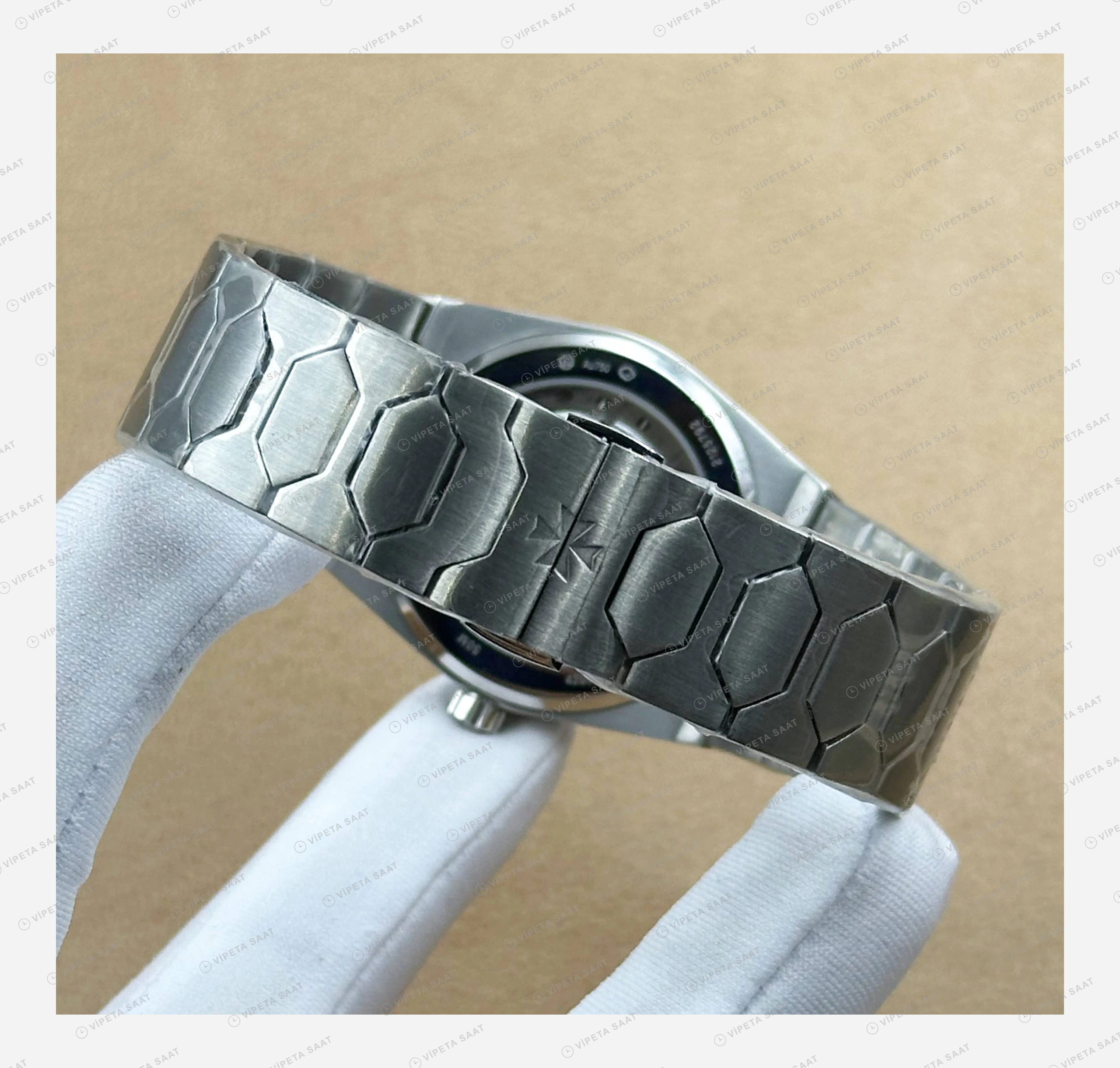 Vacheron Constantin 41 mm Overseas Siyah Kadran Çelik Super Clone ETA Eta Saat detay 3