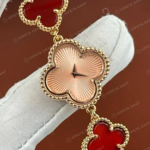 Van Cleef Alhambra Kırmızı Pembe Kadran Bileklik Super Clone ETA Saat karşıdan görünüm