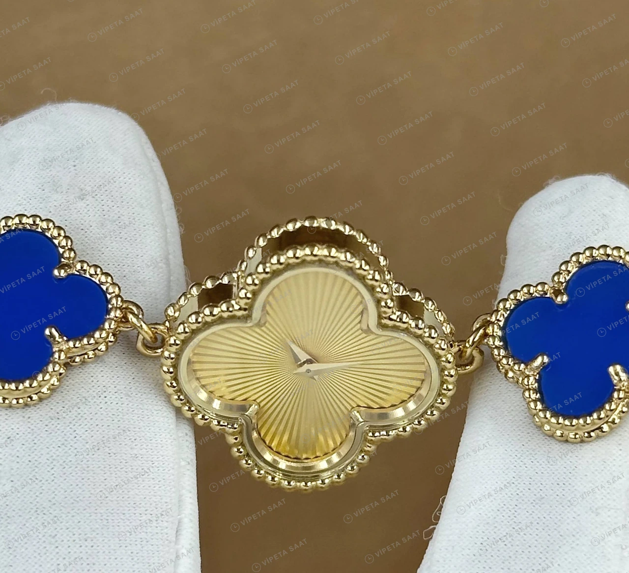 Van Cleef Alhambra Mavi Kadran Bileklik Super Clone ETA Saat detay 4