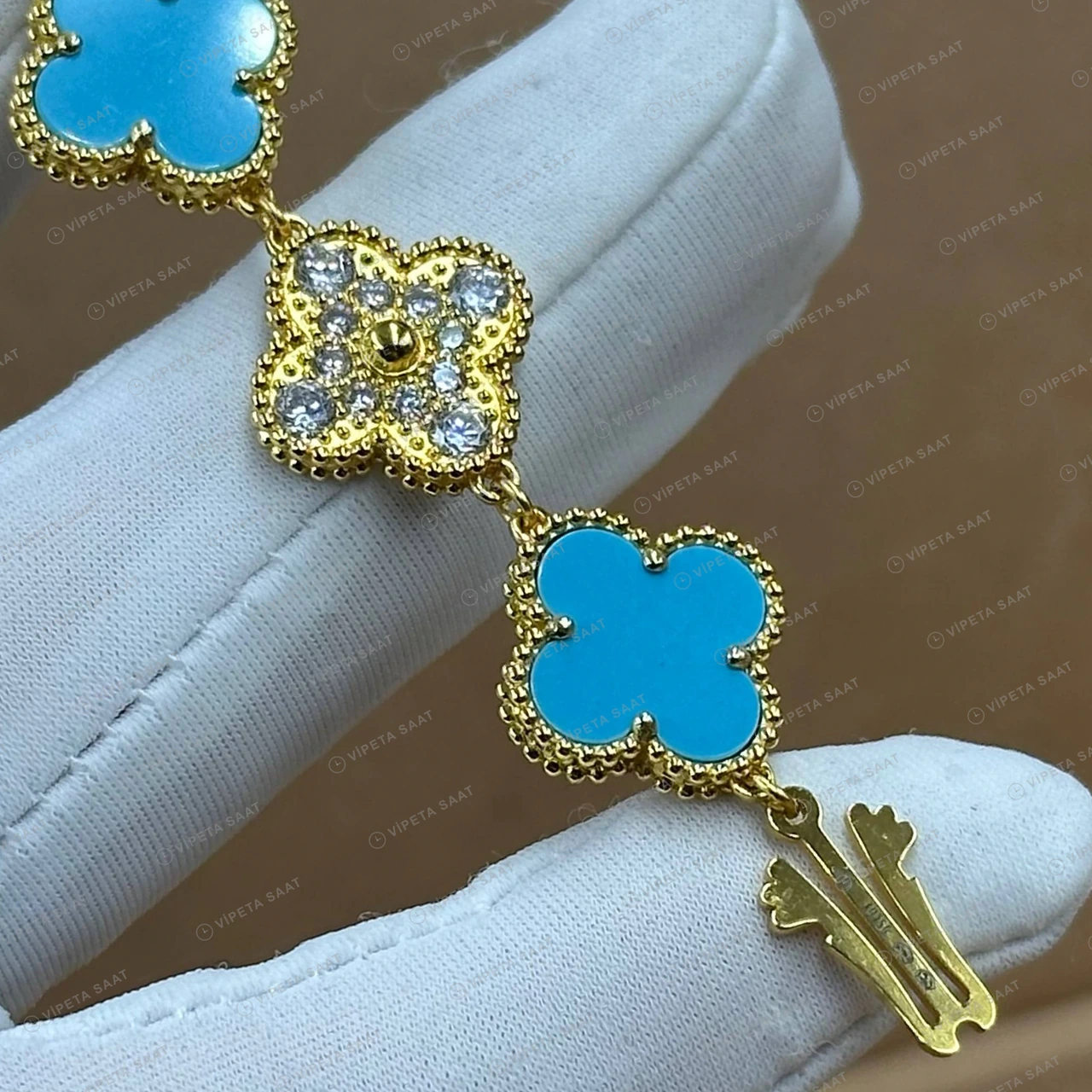 Van Cleef Alhambra Turkuaz Kadran Bileklik Parlak Super Clone ETA Saat detay 4