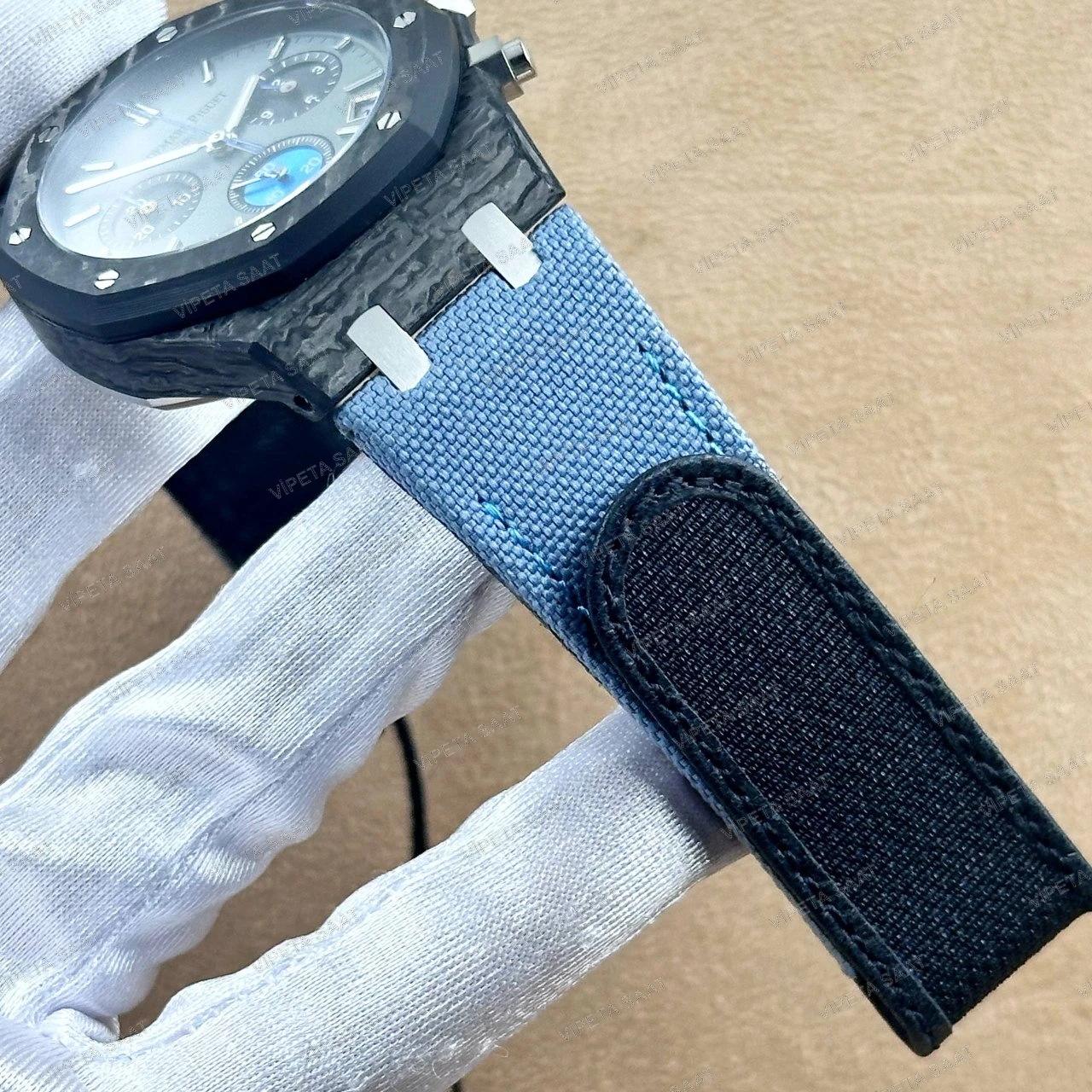 Audemars Piguet DiW Royal Oak Chronograph 42 MM Siyah Karbon Kasa Karbon Bezel Gri Mavi Alt Kadran Mavi Kumaş Kordon Super Clone ETA Saat - Görsel 6