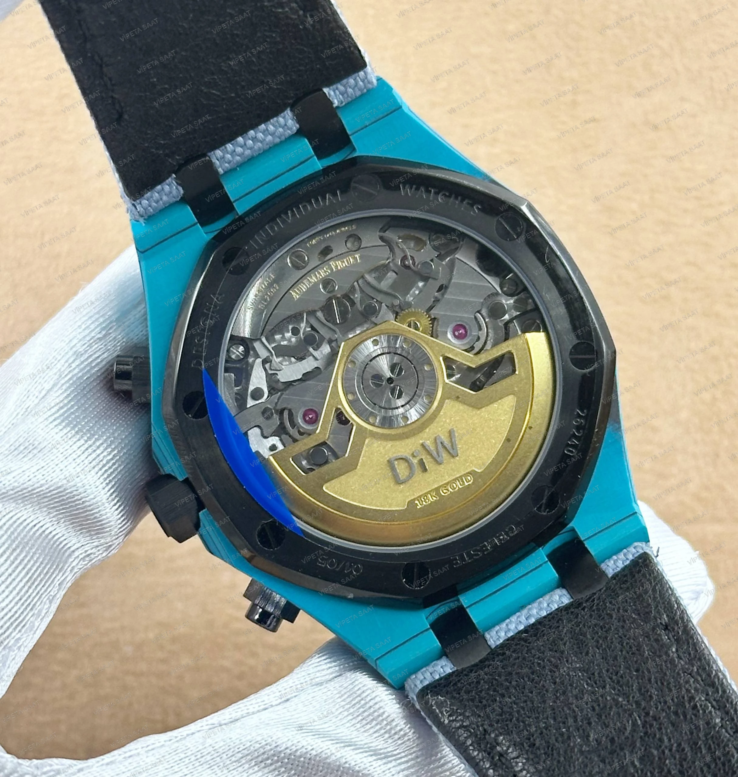 Audemars Piguet DiW Royal Oak Chronograph 42 MM Turkuaz Mavi Karbon Kasa Karbon Bezel Turkuaz Siyah Alt Kadran Mavi Kumaş Kordon Super Clone ETA Saat - Görsel 5