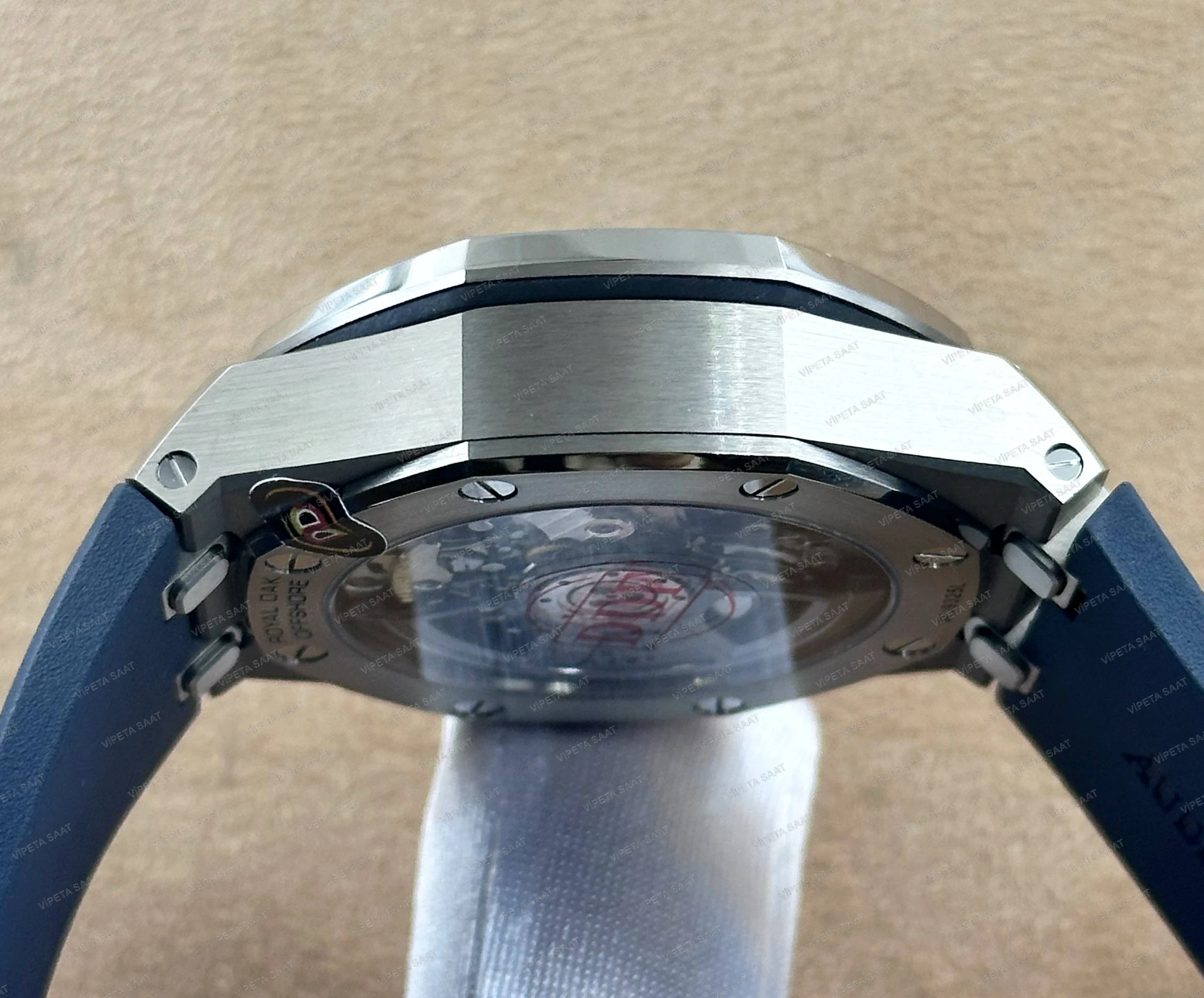 Audemars Piguet Royal Oak Offshore Chronograph 26420SO 43 MM Mavi Kadran Siyah Seramik Bezel Super Clone ETA Saat Detay Görsel 3