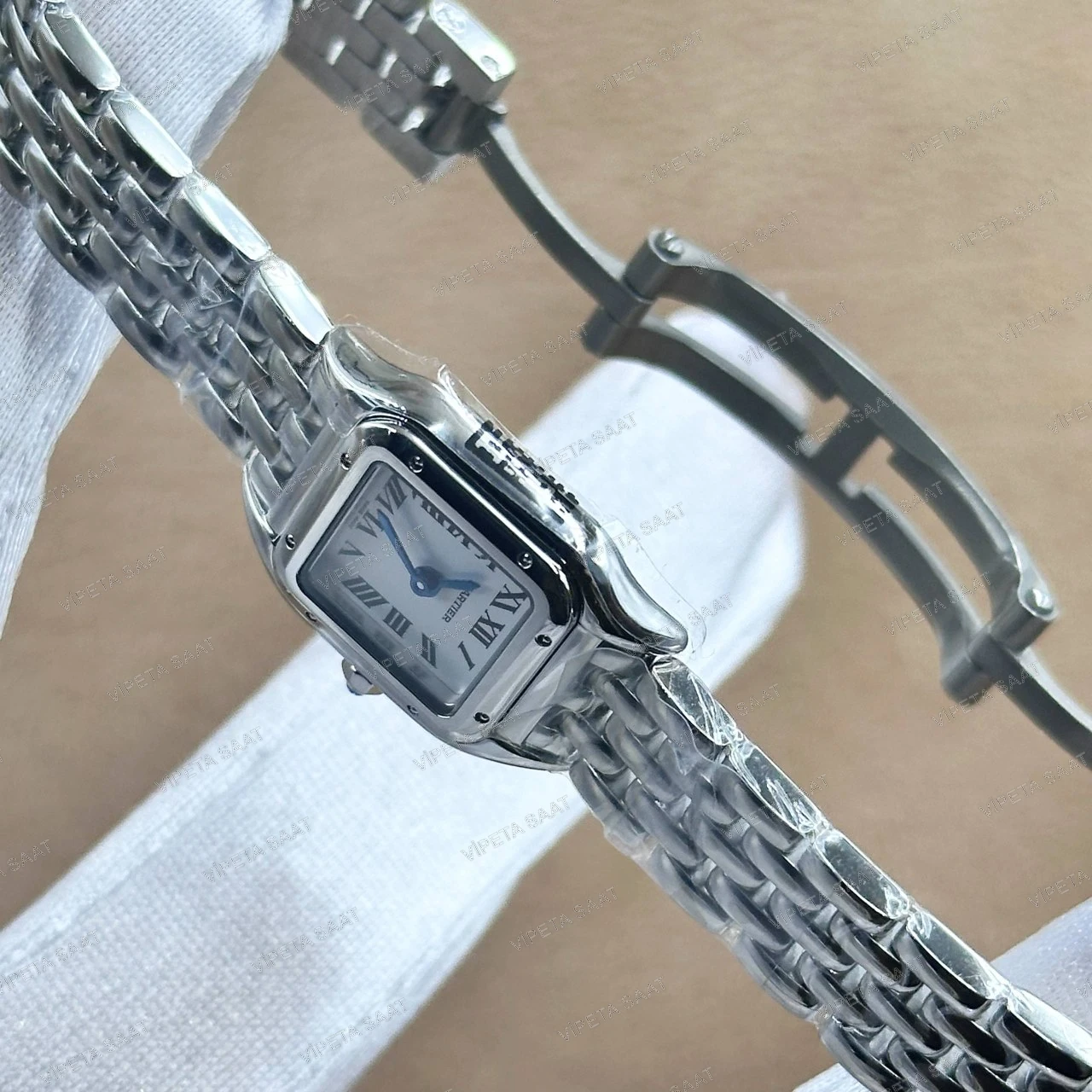Cartier Panthère de Cartier WSPN0006 22 MM Beyaz Roma Rakamlı Kadran Çelik Bilezik Bayan Super Clone ETA Saat - Görsel 4