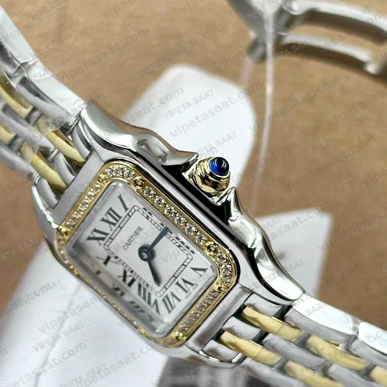 Cartier Panthere Pırlanta Bezel Beyaz Roma Rakamlı Kadran Two Tone Sarı Altın Çelik Bilezik Bayan Super Clone ETA Saat - Görsel 3