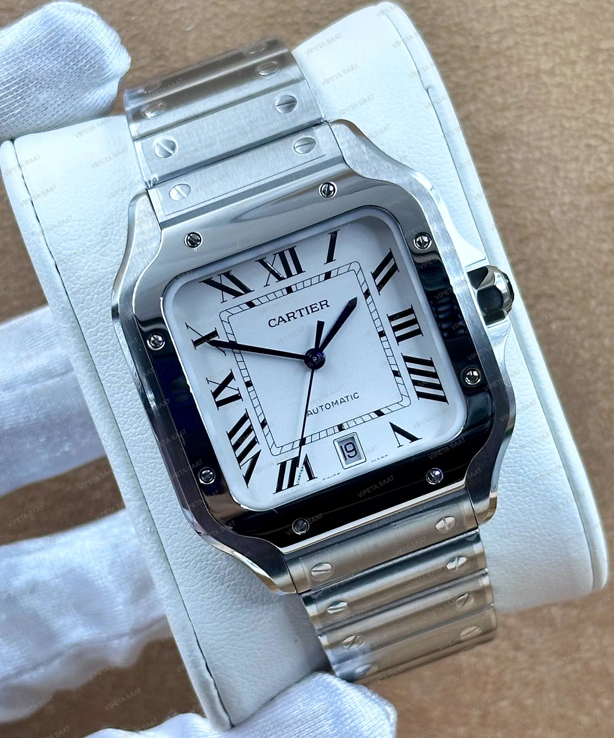 Cartier Santos de Cartier Large WSSA0018 39.8 MM Beyaz Roma Rakamlı Kadran Çelik Bilezik ve Deri Kordon Setli Super Clone ETA Saat Detay Görsel 1
