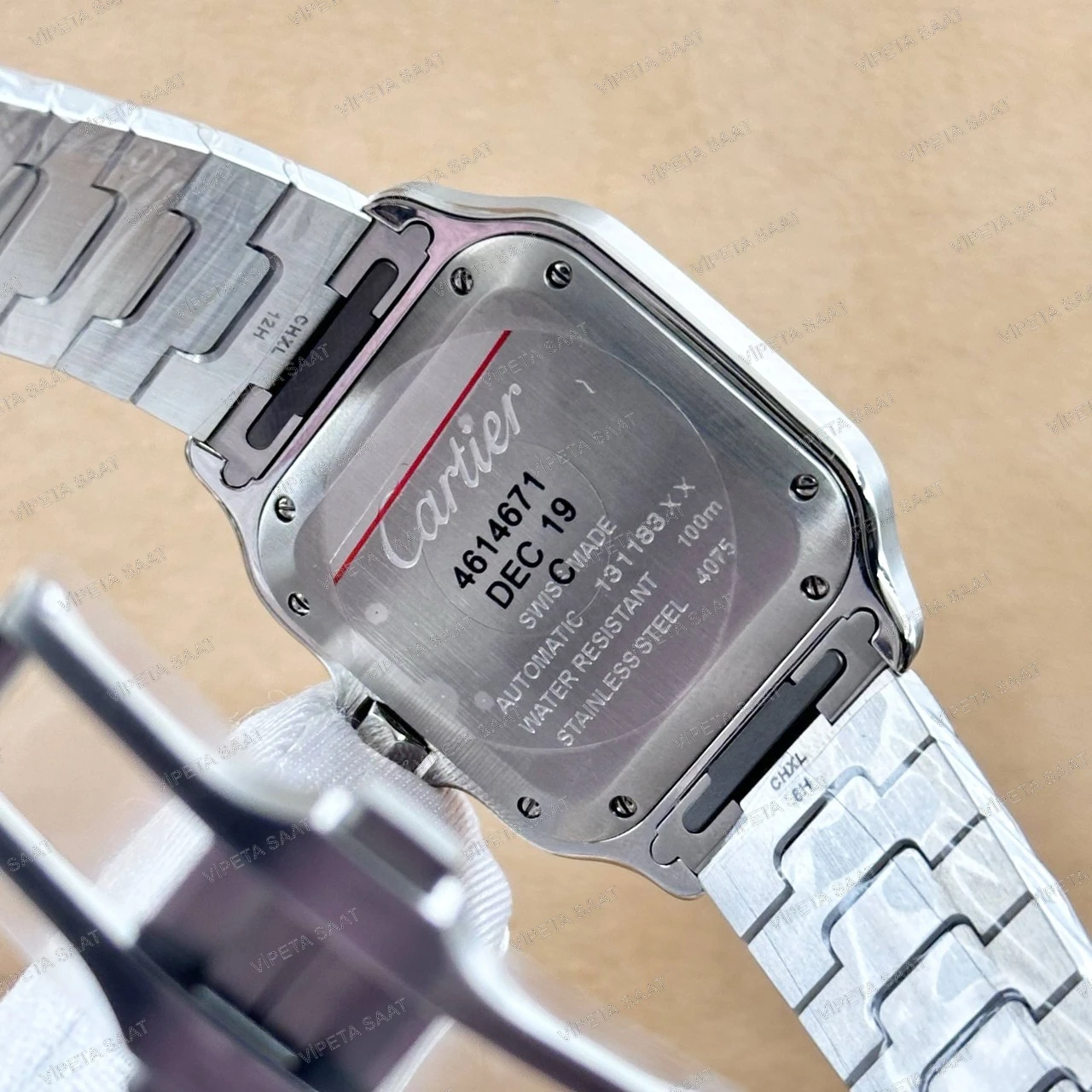 Cartier Santos de Cartier Medium WSSA0029 35.1 MM Beyaz Roma Rakamlı Kadran Çelik Bilezik Super Clone ETA Saat Detay Görsel 4