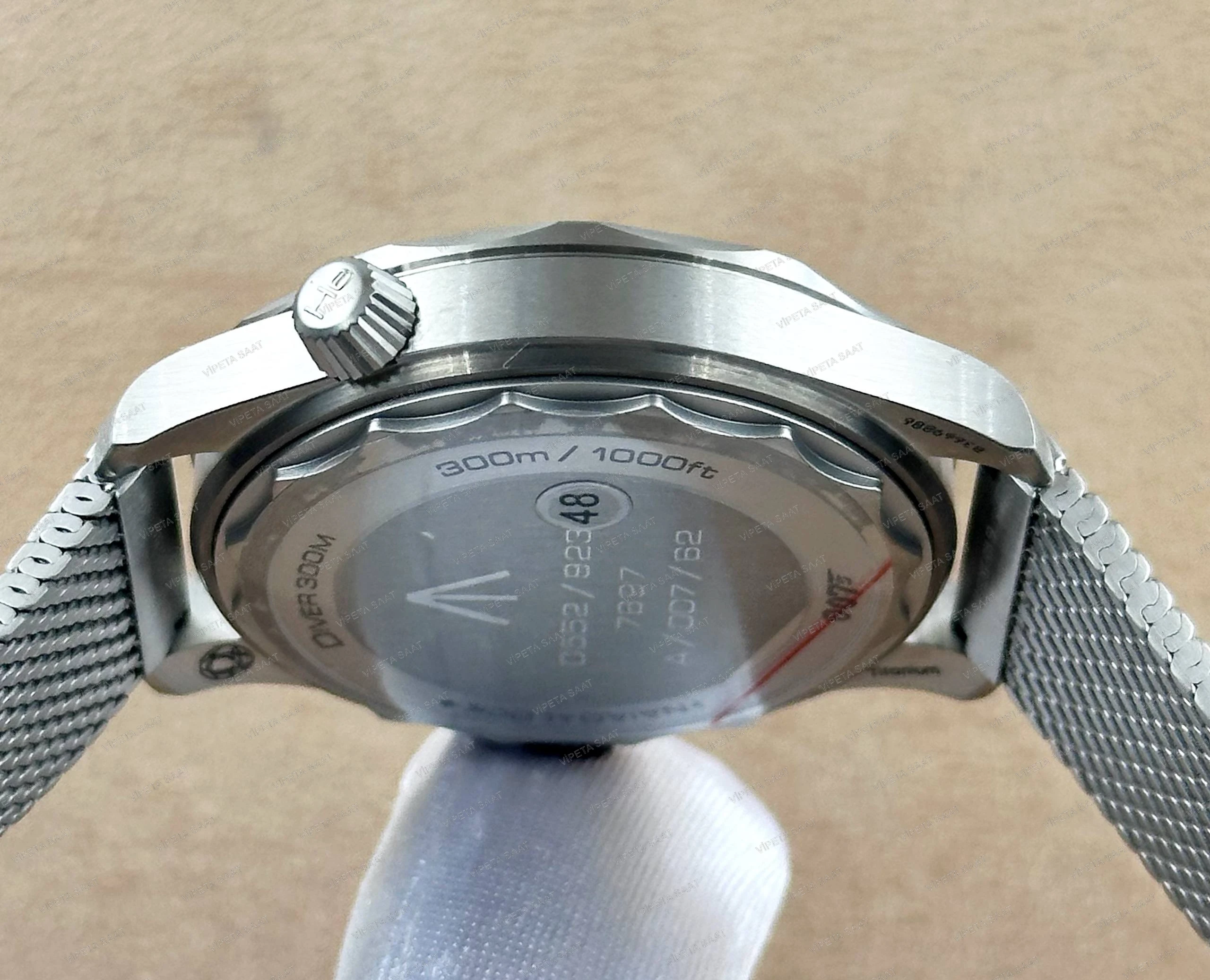 Omega Seamaster Diver 300M 007 Edition 42 MM Kahve Tropikal Kadran Hasır Titanyum Bilezik Super Clone ETA Saat - Görsel 4