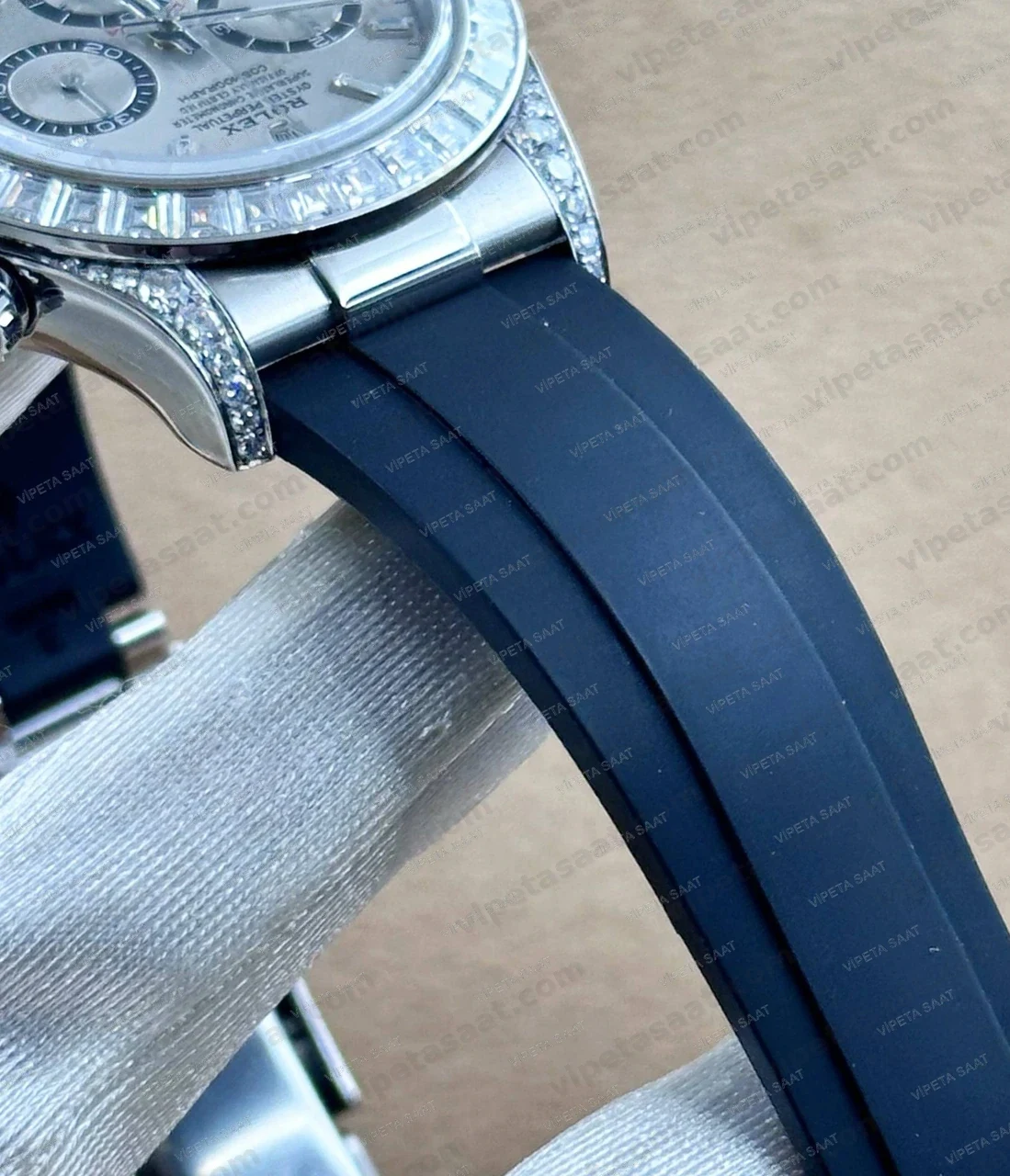 Rolex Daytona 116589TBR Beyaz Altın Baget Pırlanta Bezel Gümüş Siyah Alt Kadran Oysterflex Super Clone Eta Saat - Görsel 6