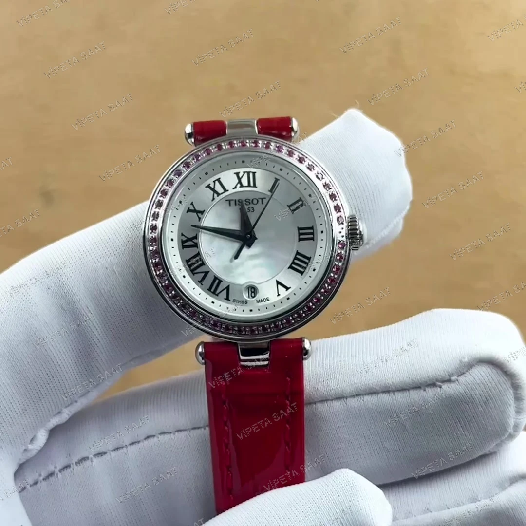 Tissot Desir T152.010.16.116.00 28 MM Taşlı Bezel Beyaz Sedef Roma Rakamlı Kadran Kırmızı Deri Kordon Bayan Super Clone ETA Saat Detay Görsel 1