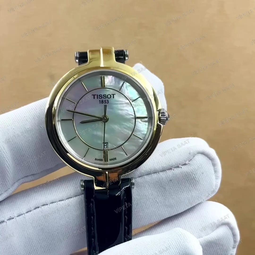 Tissot Desir T152.010.36.118.00 28 MM Beyaz Sedef Kadran Sarı Altın Kasa Siyah Deri Kordon Bayan Super Clone ETA Saat Detay Görsel 1