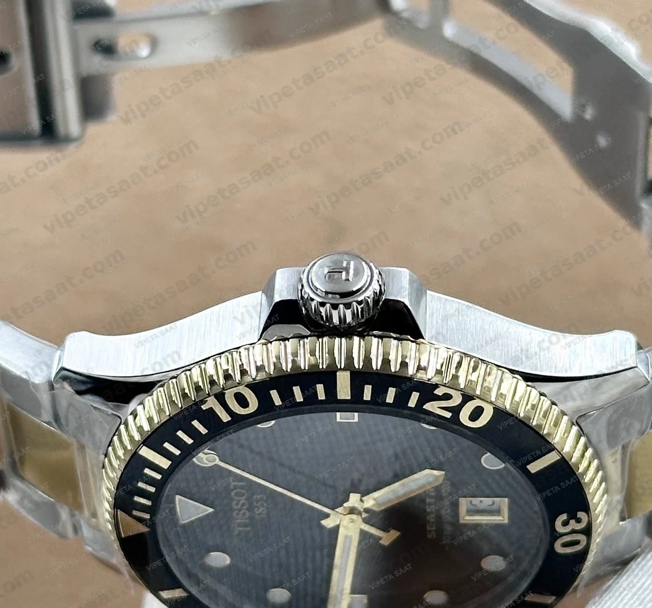 Tissot Seastar 1000 T120.410.22.051.00 Siyah Kadran Two Tone Sarı Altın Çelik Bilezik Super Clone ETA Saat Detay Görsel 2