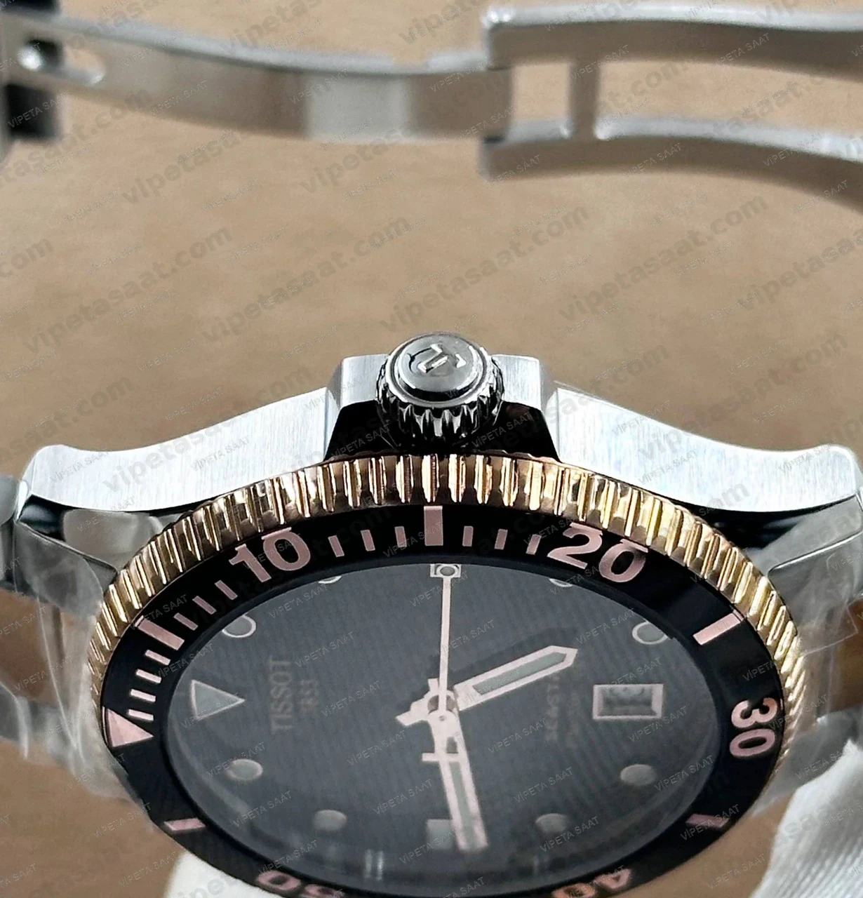 Tissot Seastar 1000 T120.410.22.051.01 Siyah Kadran Two Tone Rose Gold Çelik Bilezik Super Clone ETA Saat Detay Görsel 2
