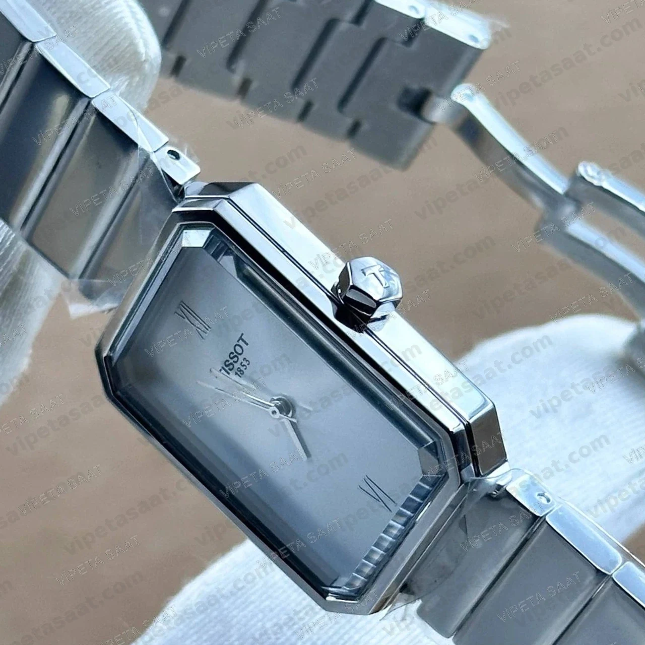 Tissot SRV Dikdörtgen T160.110.11.033.00 Gümüş Kadran Çelik Bilezik Bayan Super Clone ETA Saat Detay Görsel 2