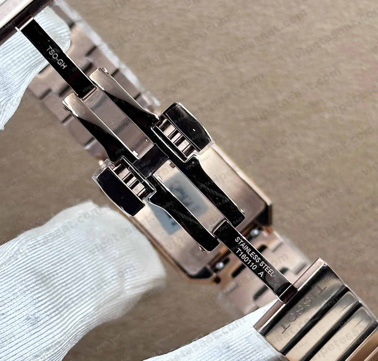 Tissot SRV Dikdörtgen T160.110.33.046.00 Lacivert Pırlanta İndeks Kadran Rose Gold Bilezik Bayan Super Clone ETA Saat - Görsel 6