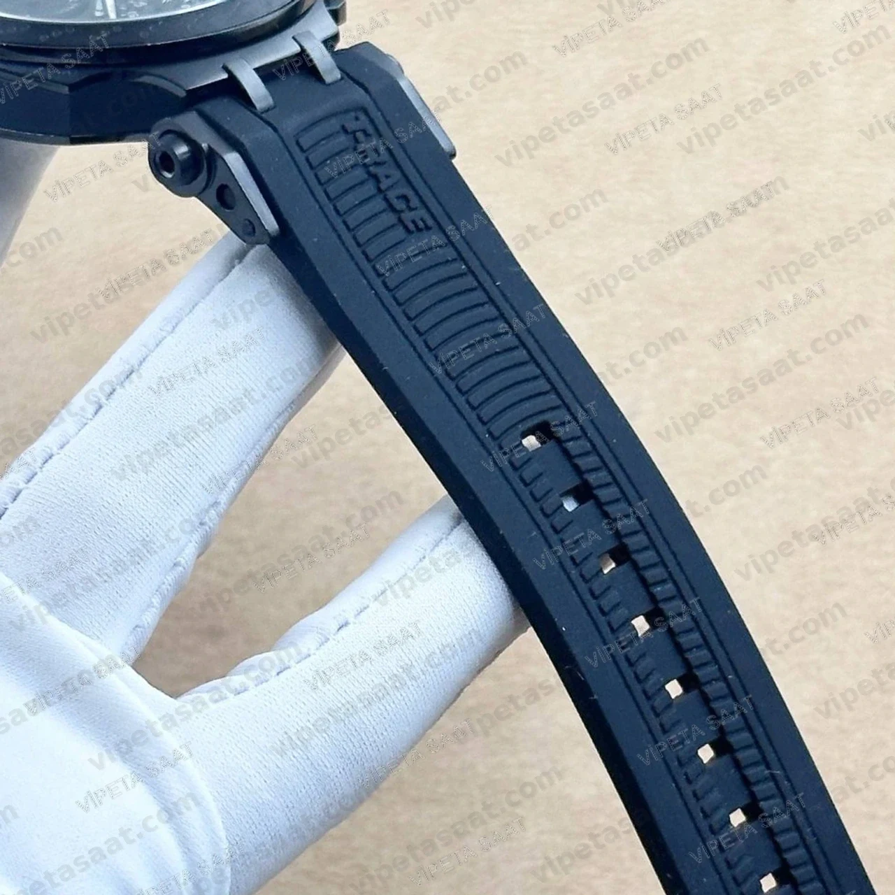Tissot T-Race T115.417.37.061.03 Full Siyah PVD Kronograf Siyah Kauçuk Super Clone ETA Saat — Bilezik ve Klips İşçiliği