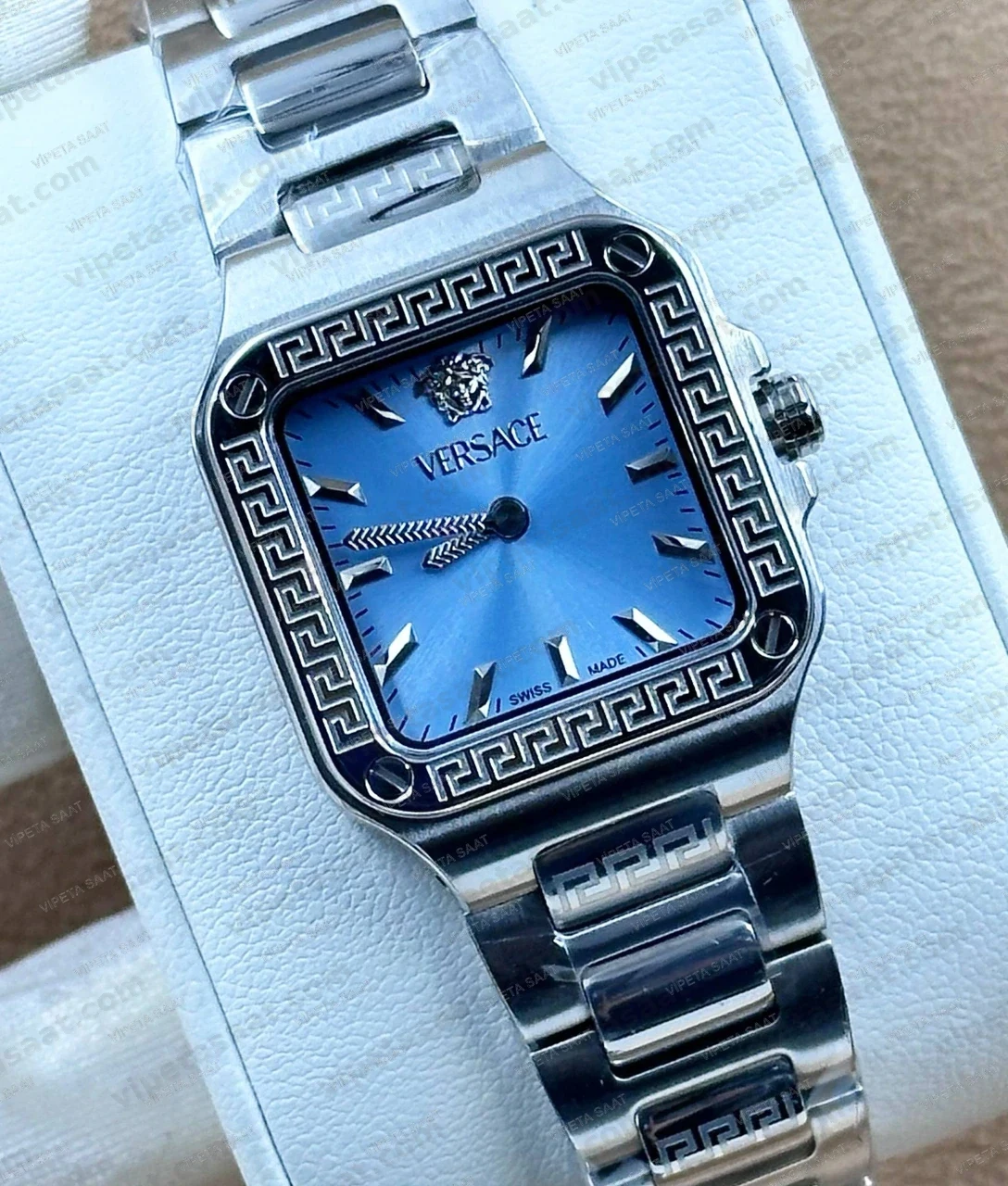 Versace Greca Kare Kasa Buz Mavisi Kadran Çelik Bilezik Bayan Super Clone ETA Saat Detay Görsel 1