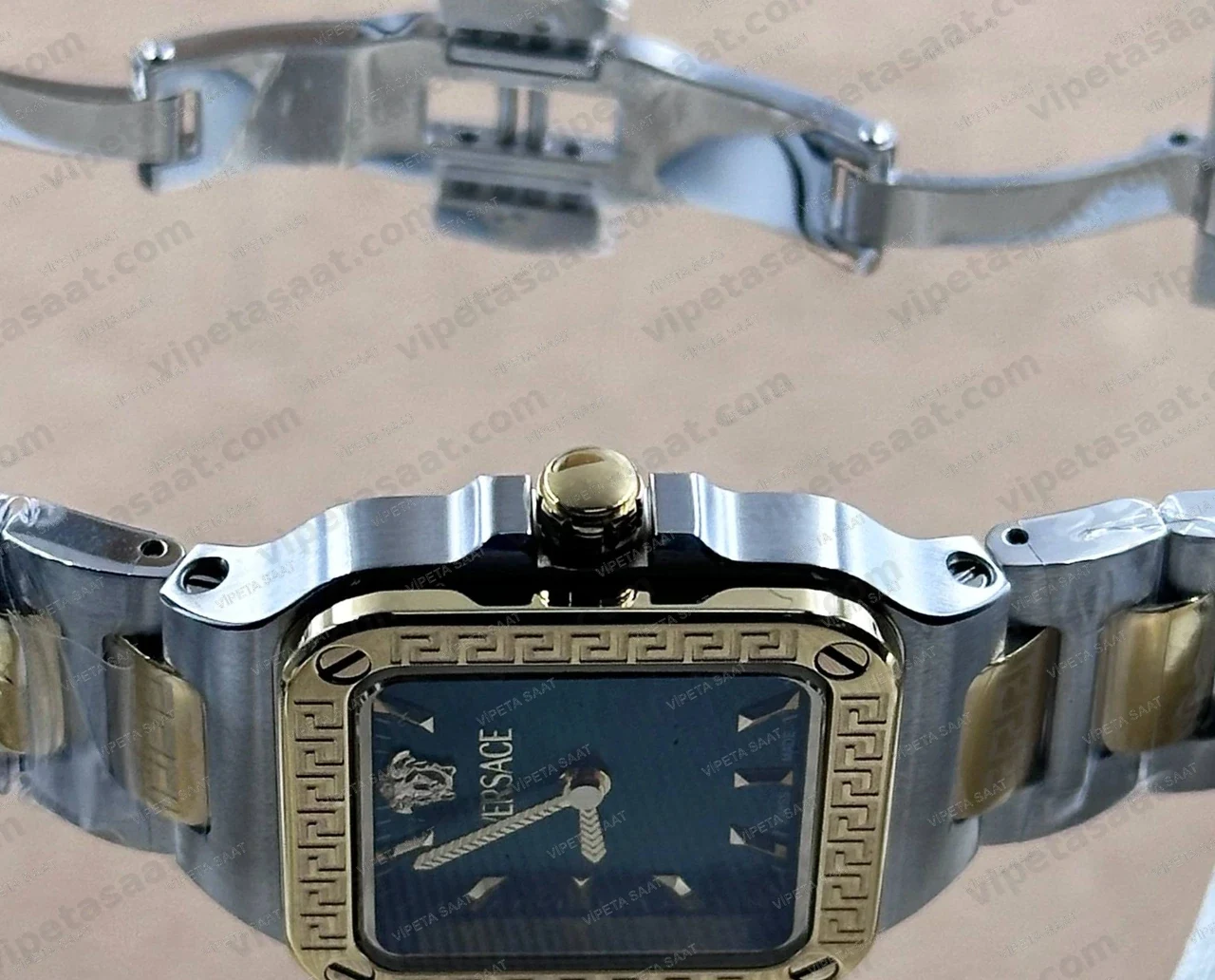 Versace Greca Kare Kasa Zümrüt Yeşil Kadran Two Tone Sarı Altın Çelik Bilezik Bayan Super Clone ETA Saat - Görsel 3