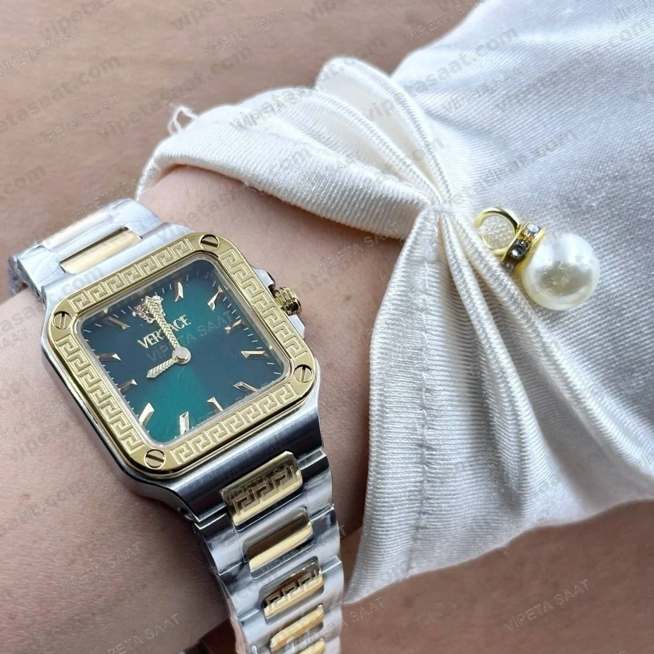 Versace Greca Kare Kasa Zümrüt Yeşil Kadran Two Tone Sarı Altın Çelik Bilezik Bayan Super Clone ETA Saat - Görsel 8